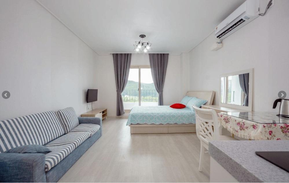 Gangneung Luluberry Pension Dış mekan fotoğraf