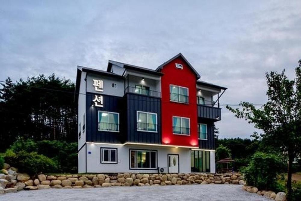 Gangneung Luluberry Pension Dış mekan fotoğraf